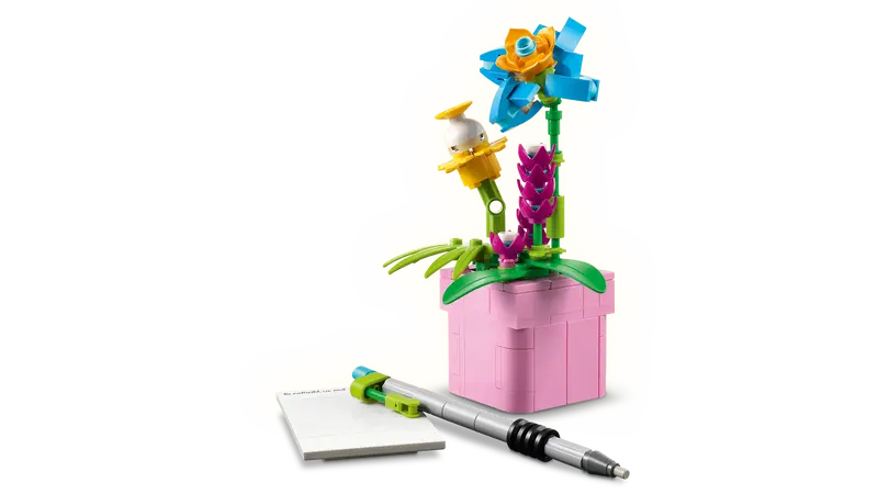 Creator - Typewriter with Flowers