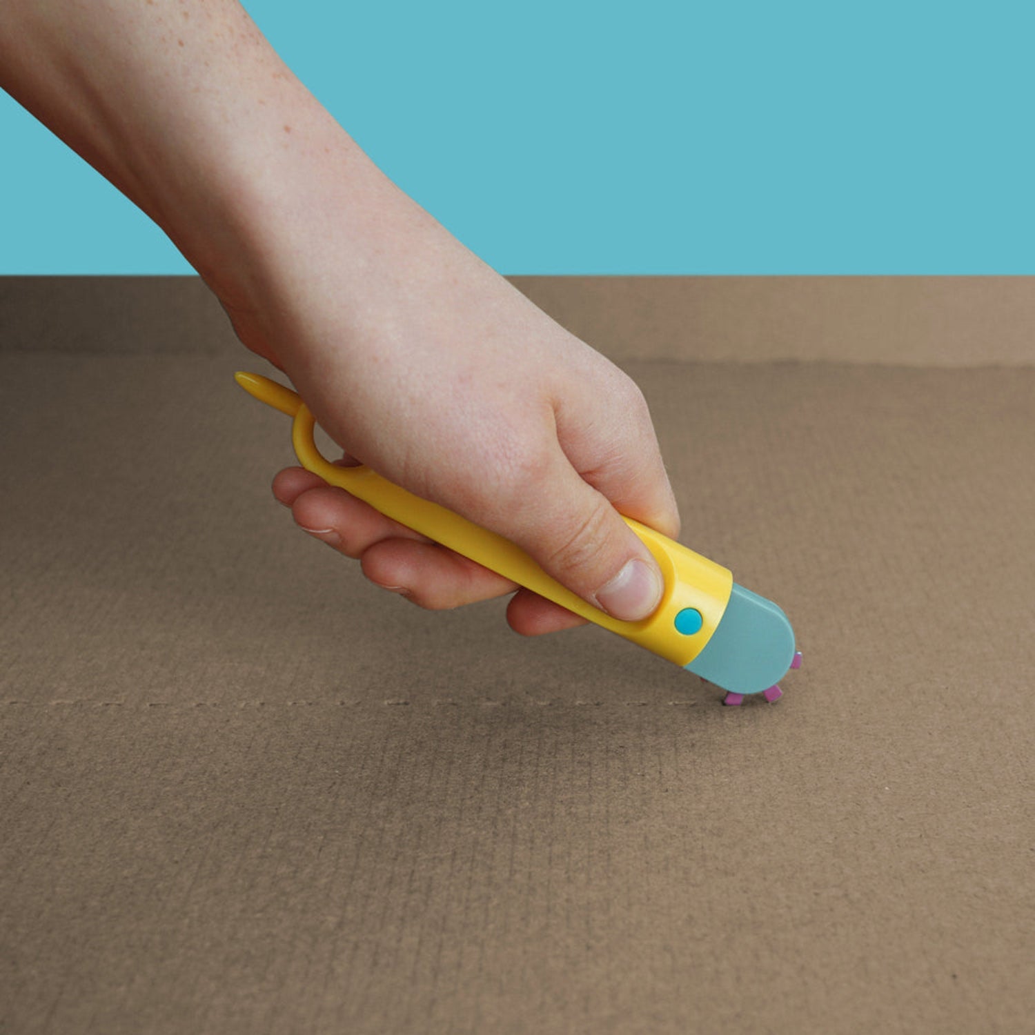 Makedo Fold-Roller | Perforate Lines to Sculpt Cardboard