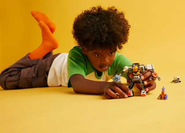 Space Construction Mech