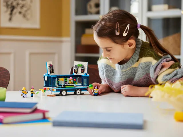 Minions' Music Party Bus