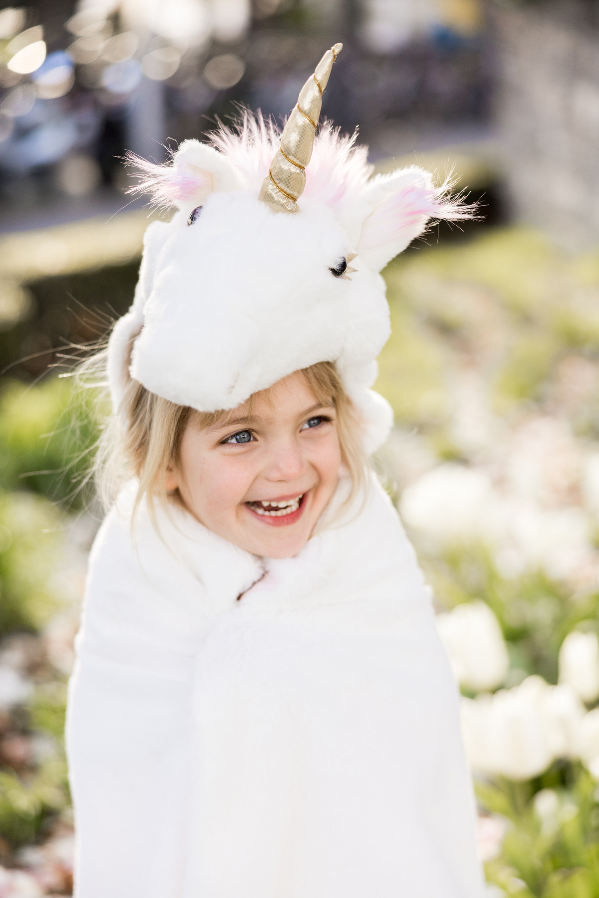 Unicorn Cuddle Cape, White