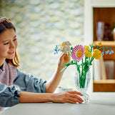 Botanicals Petite Sunny Bouquet