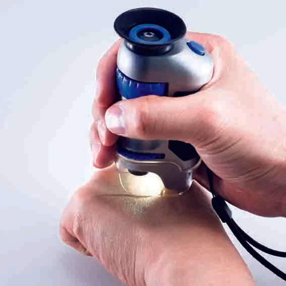 Zoom Hand-Held Microscope